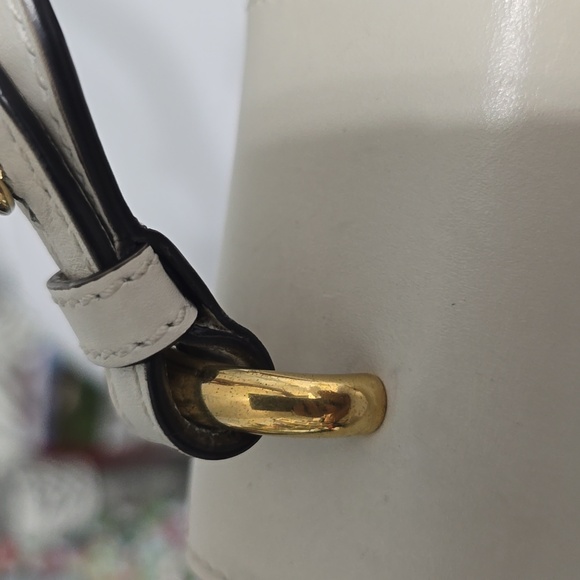 GUCCI SMALL SYLVIE WHITE CALFSKIN SHOULDER BAG - Picture 9 of 17